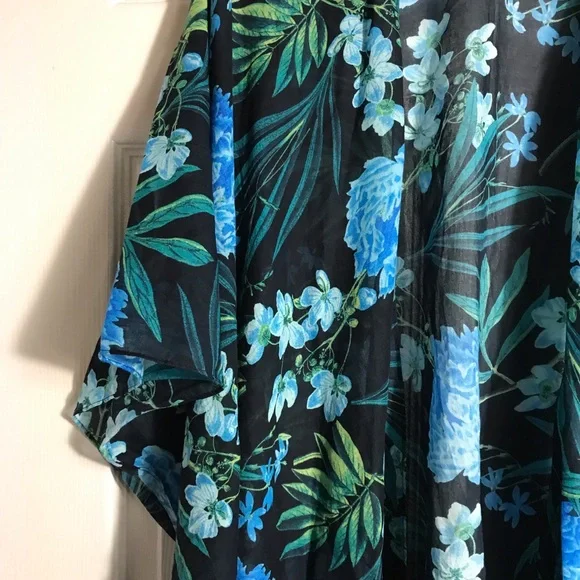 Old Navy Black Floral Sheer Kimono with Blue Blooms XS/L - Picture 3 of 5